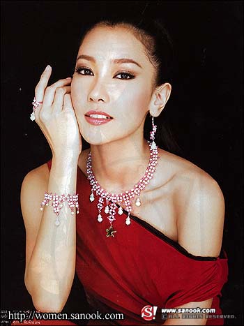 Crystal : ตุลาคม