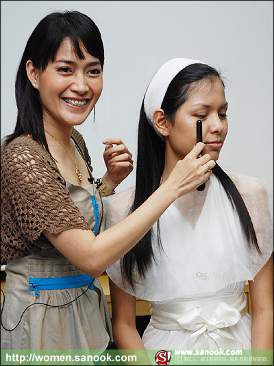 Marie Claire Office Tour Presented by L\'oreal