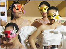 ครึ่งศตวรรษ กับ เคล็นซิ่งออยล์ ชู อูเอมูระ