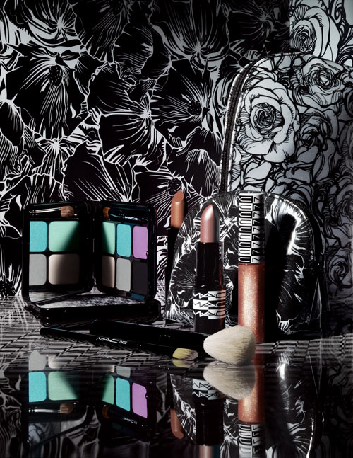 ไอเดียเด็ดสร้างสรรค์ของขวัญวันแม่ จากเครื่องสำอาง Mac