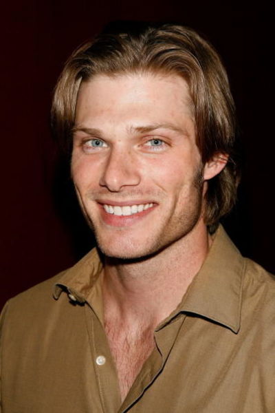 10 หนุ่มน่าหม่ำ ที่สาวๆ เห็นแล้วต้องหวั่นไหว