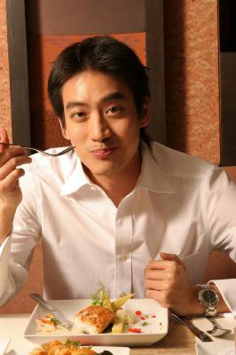 คุณหมอโอ๊ค นพ.สมิทธิ์ อารยะสกุล