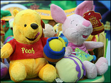 หมีพูน้อย ที่คอยบอกรัก