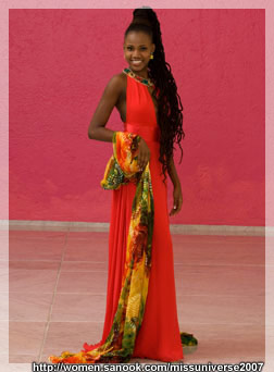 MU 41 MISS JAMAICA - Zahra Redwood