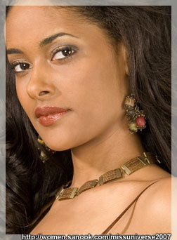 MU 2 MISS ANGOLA - Micaela Reis