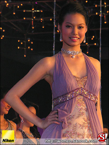 \"น้องชาม\"คว้า มิสไทยแลนด์ ยูนิเวิร์ส 2549