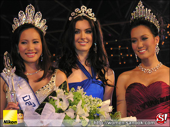 \"น้องชาม\"คว้า มิสไทยแลนด์ ยูนิเวิร์ส 2549