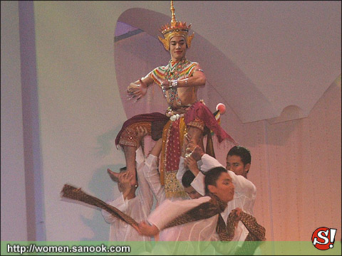 \"น้องแองจี้\"  ขอสละตำแหน่งมิสไทยแลนด์เวิลด์