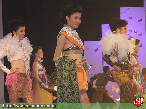 \"น้องแองจี้\"  ขอสละตำแหน่งมิสไทยแลนด์เวิลด์