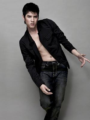 มาริโอ้ เมาเร่อ