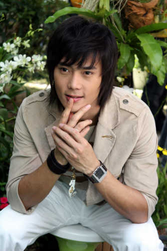 ต๊ะ วริษฐ์ ทิพโกมุท