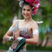 miss earth 2010, เอี๊ยม วรรษพร วัฒนากุล