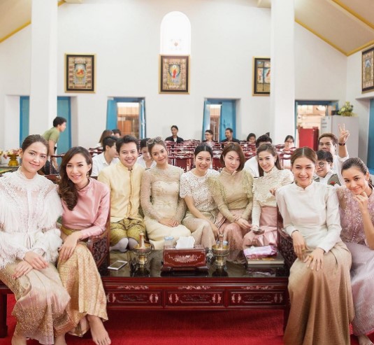 ชุดไปวัดดารา
