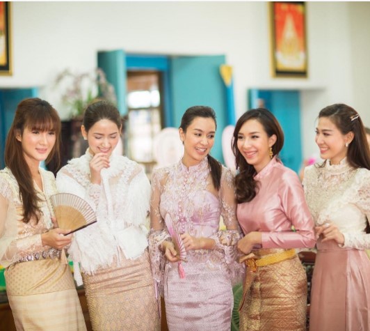ชุดไปวัดดารา