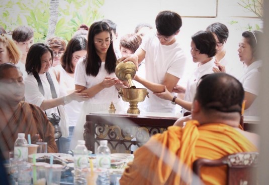 ชุดไปวัดดารา