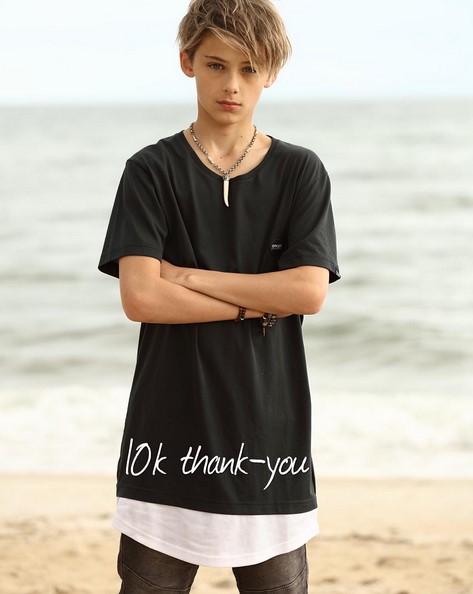 เด็กผู้ชายหล่อ