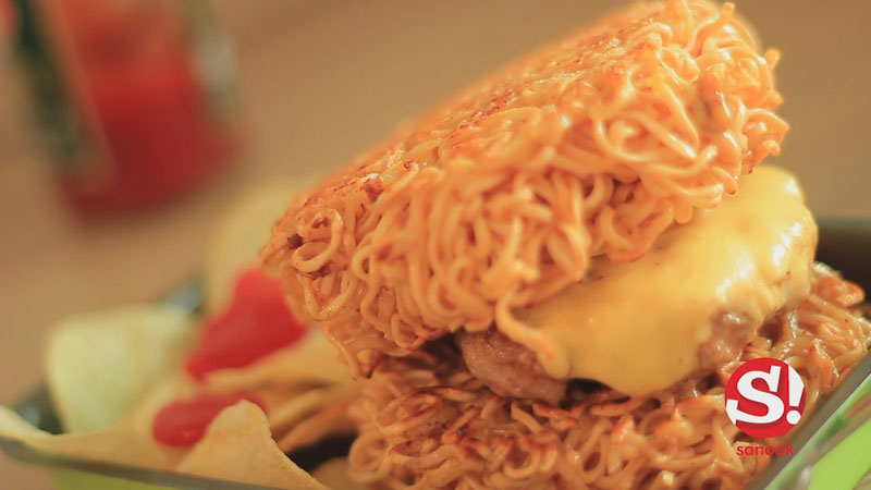 สูตรเบอร์เกอร์มาม่า 