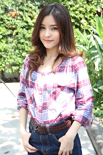 ออม สุชาร์