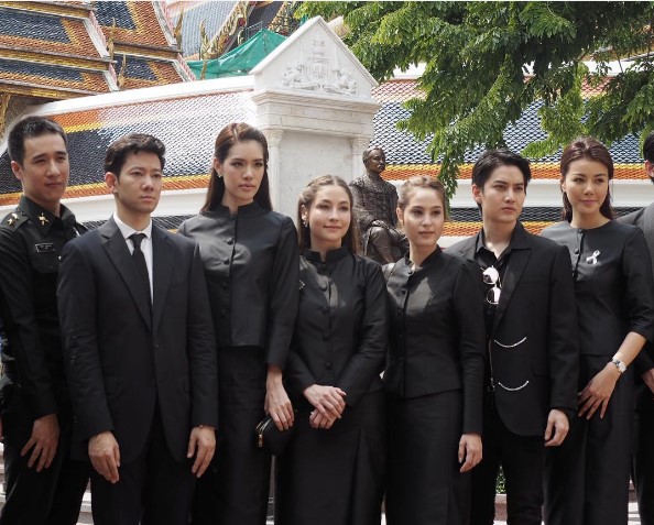 แต่งหน้าโทนสุภาพ