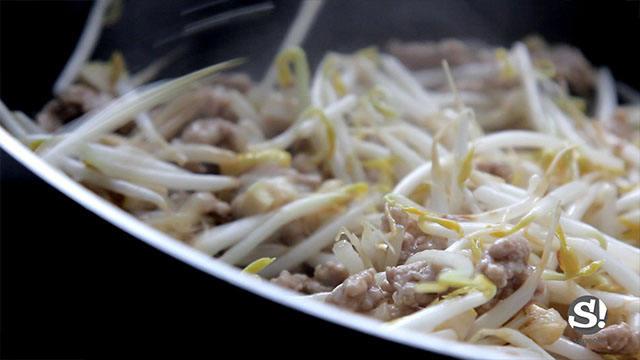 ผัดถั่วงอก