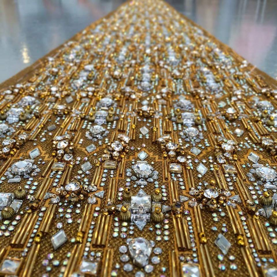 น้ำตาล ชลิตา ชุดประจำชาติ