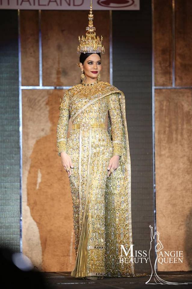 น้ำตาล ชลิตา ชุดประจำชาติ