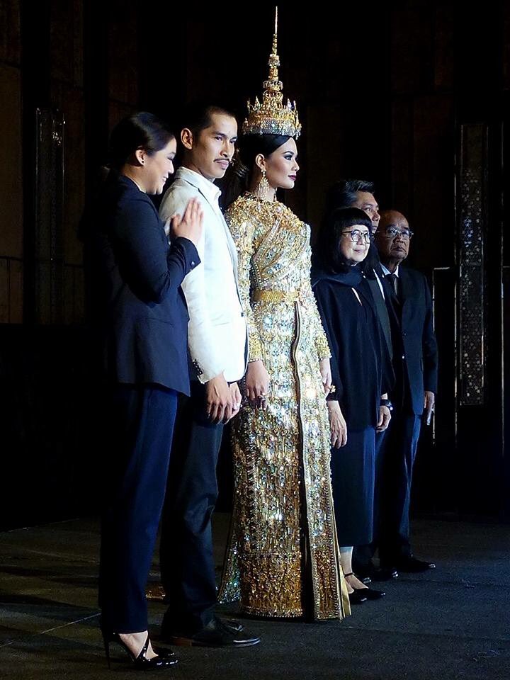 น้ำตาล ชลิตา ชุดประจำชาติ