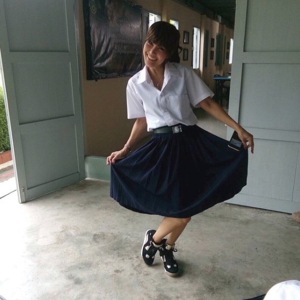 ตอม รชนีกร