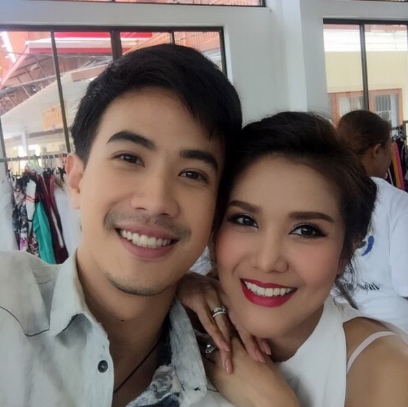 ตอม รชนีกร