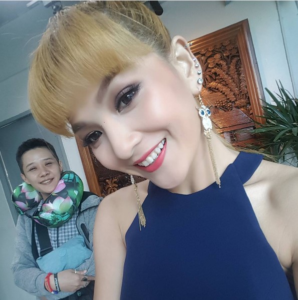 แคนดี้ รากแก่น