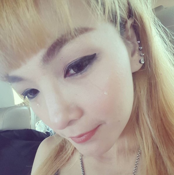 แคนดี้ รากแก่น