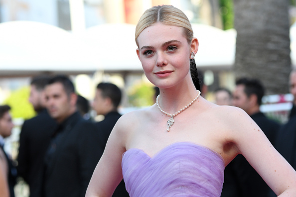  Elle Fanning