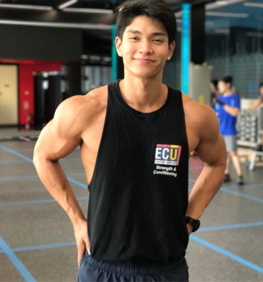 มิกกี้ The Face Men