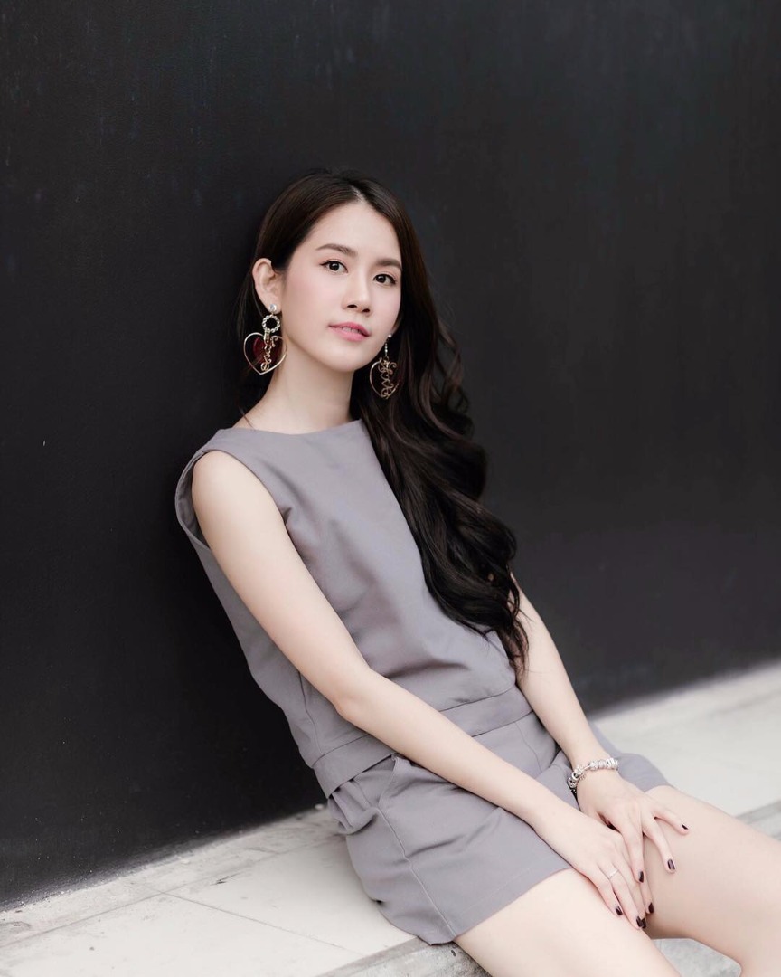 พลอย ภัทรากร