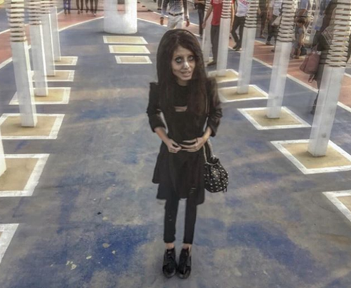 วัยรุ่นอิหร่าน วัย 19 ปี ทำศัลยกรรมกว่า 50 ครั้ง เพื่อให้หน้าเหมือนแองเจลินา โจลี