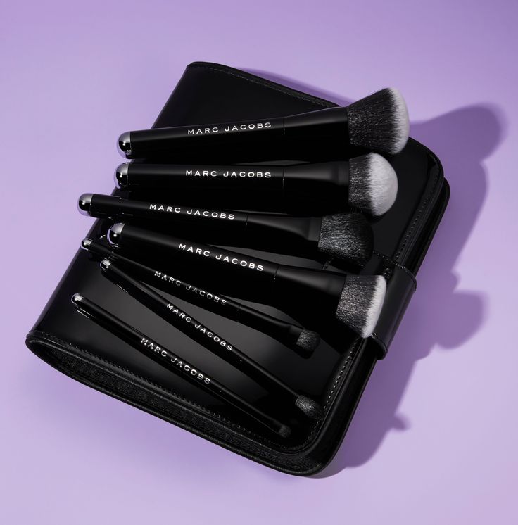 MARC JACOBS BEAUTY Have It All Brush Collection ราคา $250