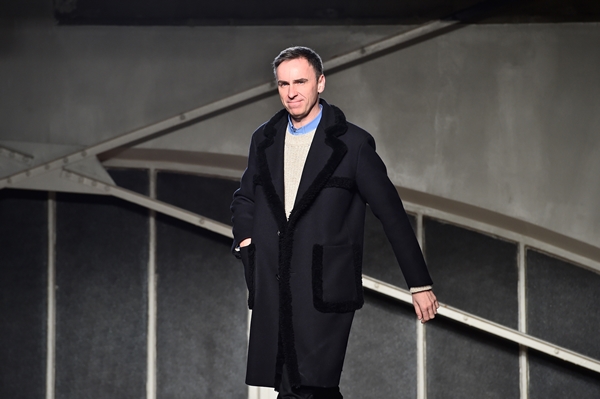 Raf Simons ดีไซเนอร์ชาวเบลเยียม