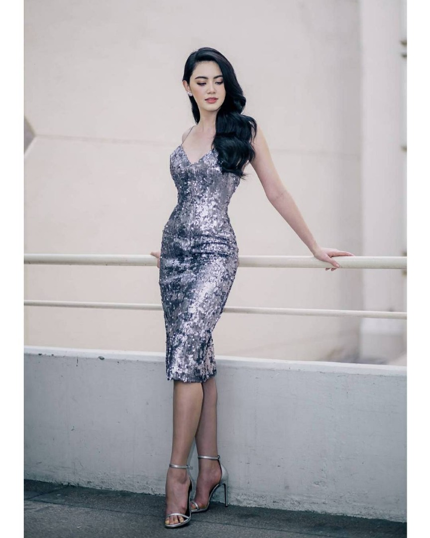 ใหม่ ดาวิกา