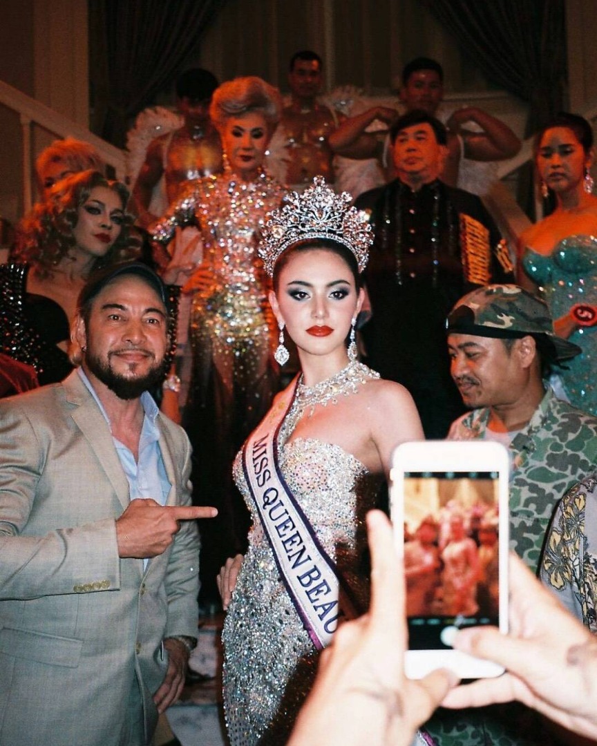 ใหม่ ดาวิกา