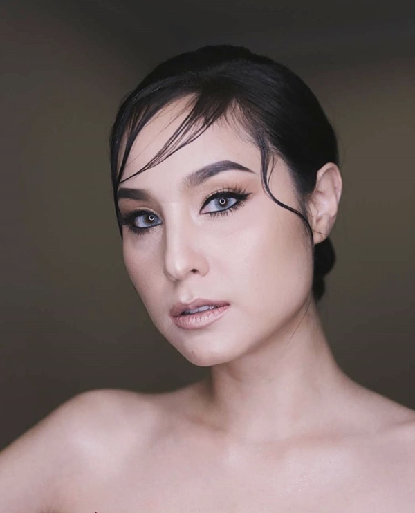 ดารากับทรงผม Wet Look