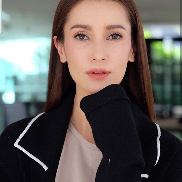 แอน ทองประสม 