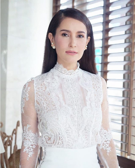 แอน ทองประสม 