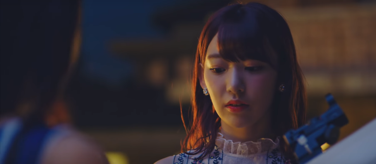 น่าภูมิใจสุดๆ "ซากุระ AKB48" ใส่ชุดดีไซเนอร์ไทยใน MV ล่าสุด