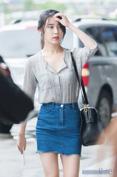 IU