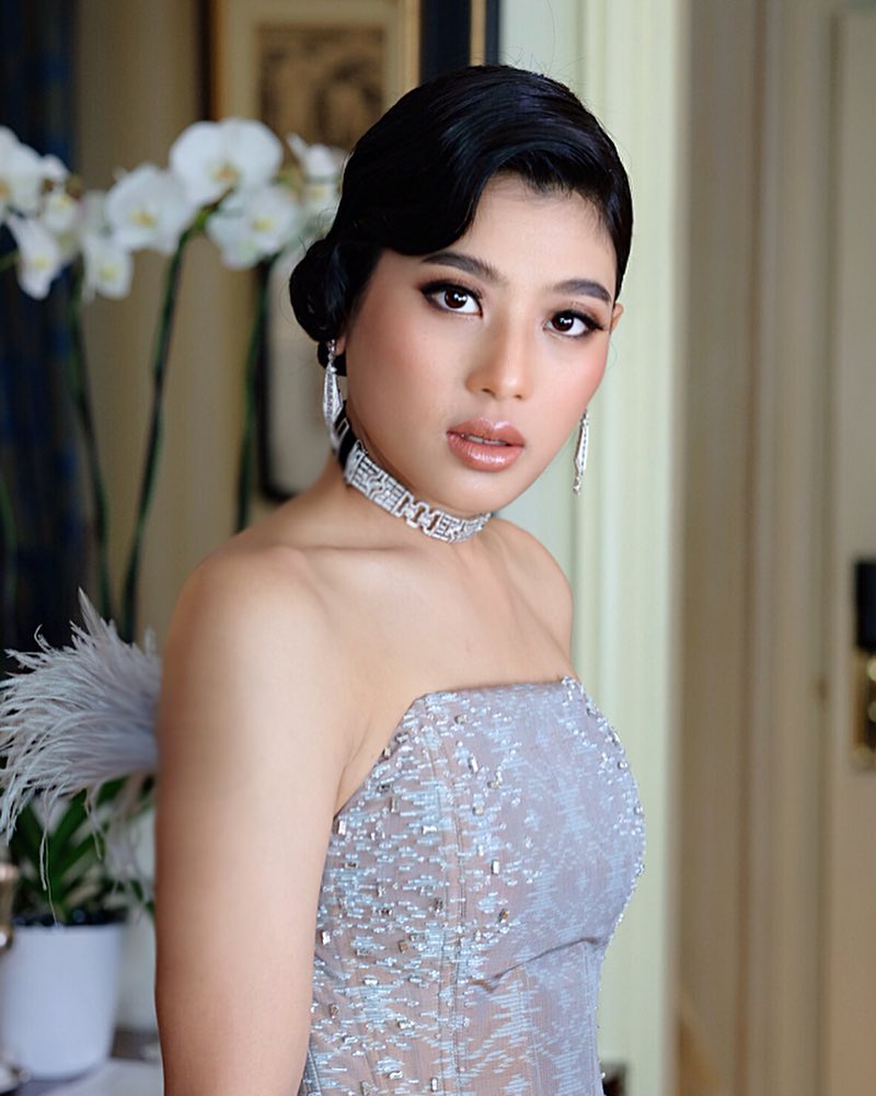 ซูมเมคอัพลุคของ "พระองค์หญิงสิริวัณณวรีฯ" ณ Paris Fashion Week 2018