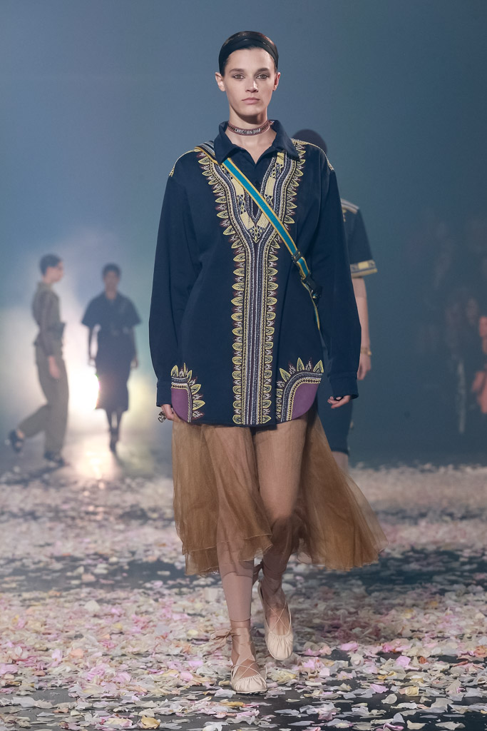 ซูมเมคอัพลุคของ "พระองค์หญิงสิริวัณณวรีฯ" ณ Paris Fashion Week 2018