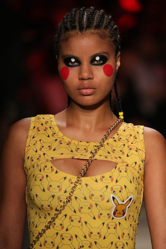 จัดไปเลย! "นม 3 เต้า" บนแฟชั่นโชว์ Milan Fashion Week 2018