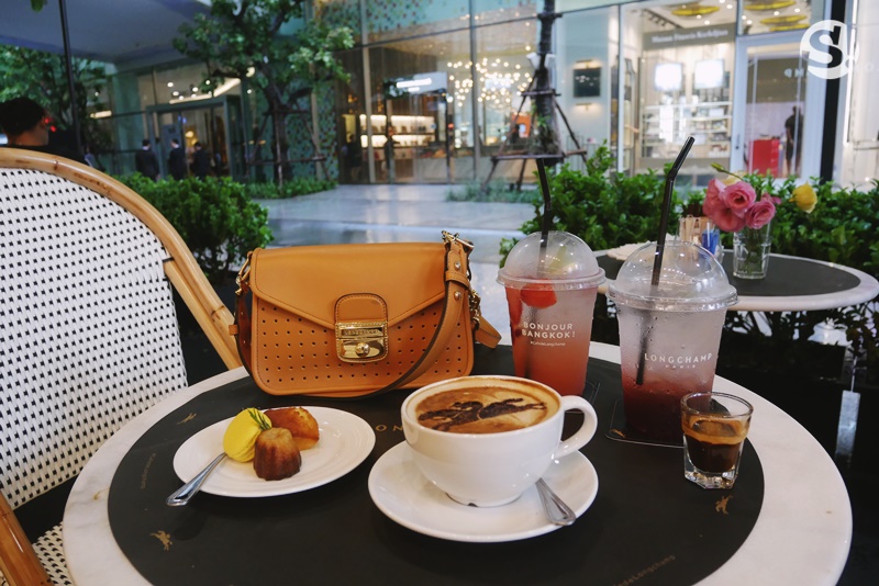 รีวิว Café de Longchamp จิบกาแฟ ทดลองเป็นสาวปารีเซียงตามแบบฉบับลองฌอมป์