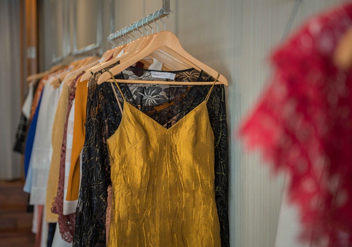 ทริค Mix & Match เสื้อผ้าให้โดดเด่น มีสไตล์ของ 4 กูรูคนดัง พร้อมอัปเดตเทรนด์ปี 2019