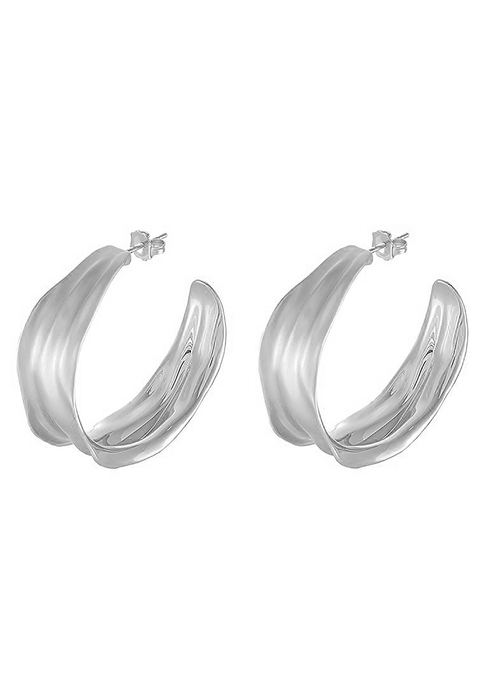 ทริค Mix & Match เสื้อผ้าให้โดดเด่น มีสไตล์ของ 4 กูรูคนดัง พร้อมอัปเดตเทรนด์ปี 2019